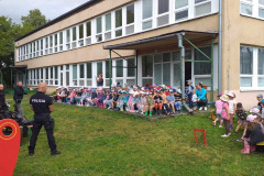 6ef97fe9-48fd-48de-bb31-6397354c147b