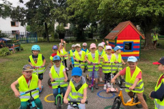 02ac9dec-4dd9-46b8-b387-47e984bf4a85