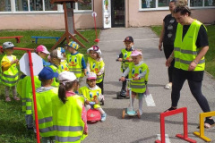 f0811310-e0b1-45bb-a7ec-66fccc0bf951